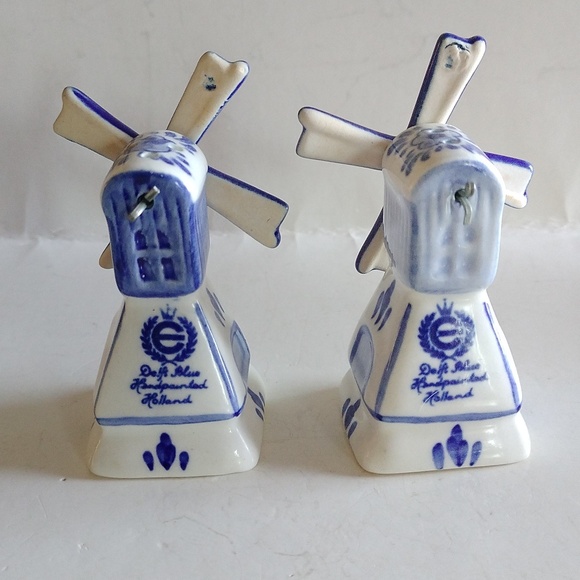DUTCH MILL SET SALT PEPPER SHAKERS HAND PAINTED PORCELAIN HALLMARK - Picture 4 of 7